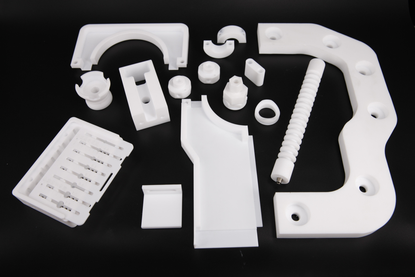 Gia công nhựa Teflon cần đảm bảo đúng yêu cầu kỹ thuật khách hàng cung cấp